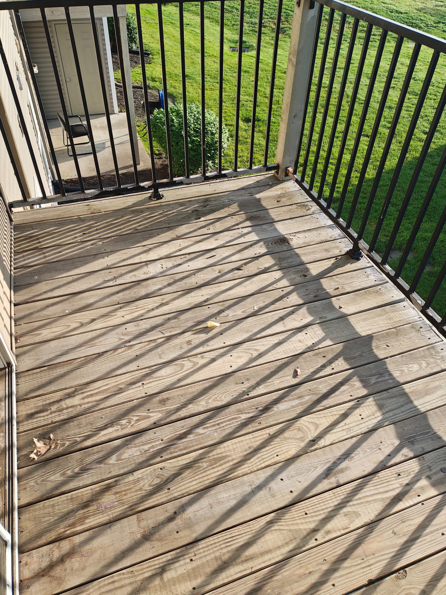 Balcony after cleanout